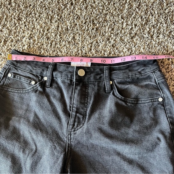 (EUC) Elegant Black  Cuffed Wide Leg Women's Jeans - Picture 7 of 9